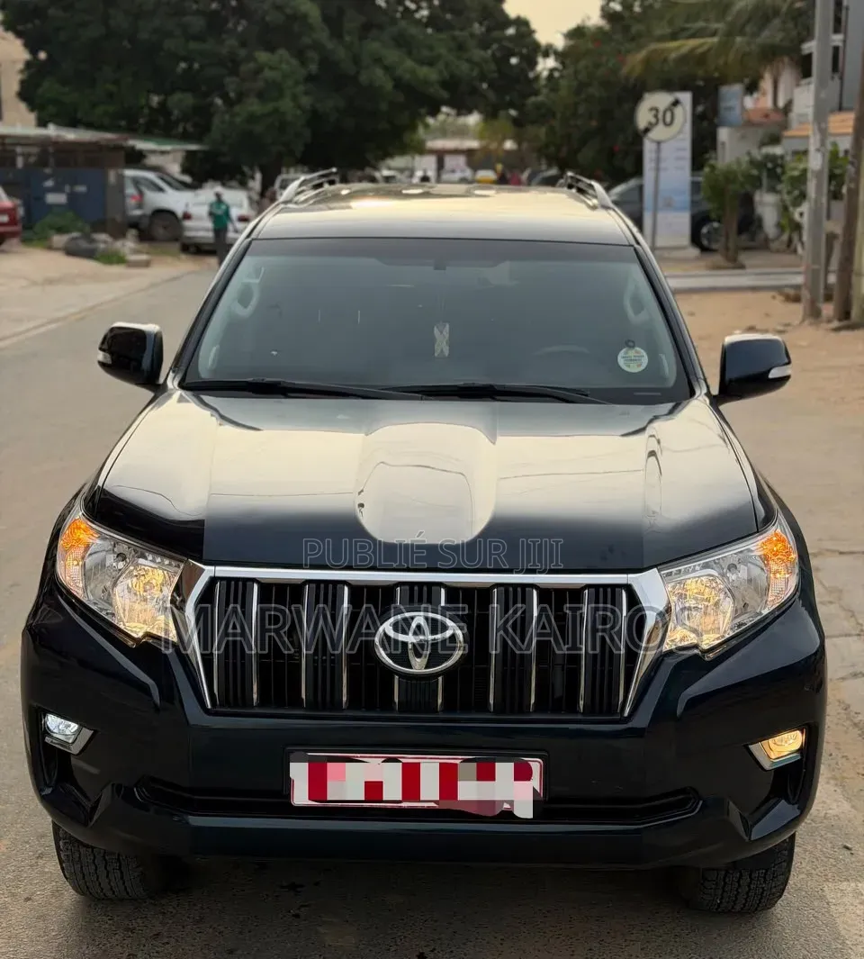 Toyota Land Cruiser Prado 2023 Noir