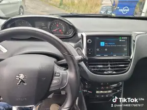 Peugeot 2008 2019 Gris