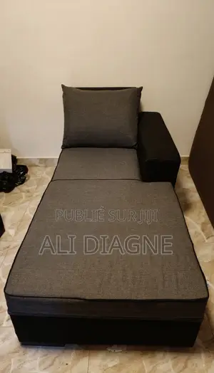 Salon À Vider