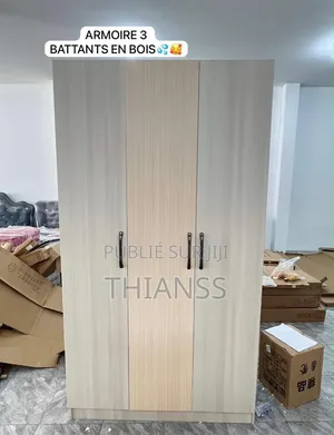 Armoire 3 Battant en Bois