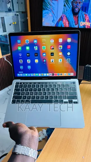 Ordinateur portable Apple MacBook Pro 2020 8GB Intel Core i5 SSD 256GB