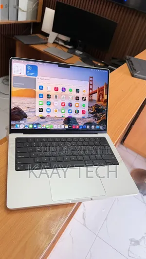 Nouveau Apple MacBook Pro 2023 M2 16GB Apple M2 SSD 1T