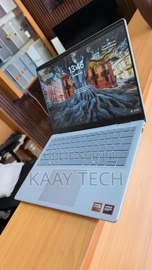 Nouveau Ordinateur portable Dell 14 Premium 16GB AMD Ryzen 7 SSD 512GB