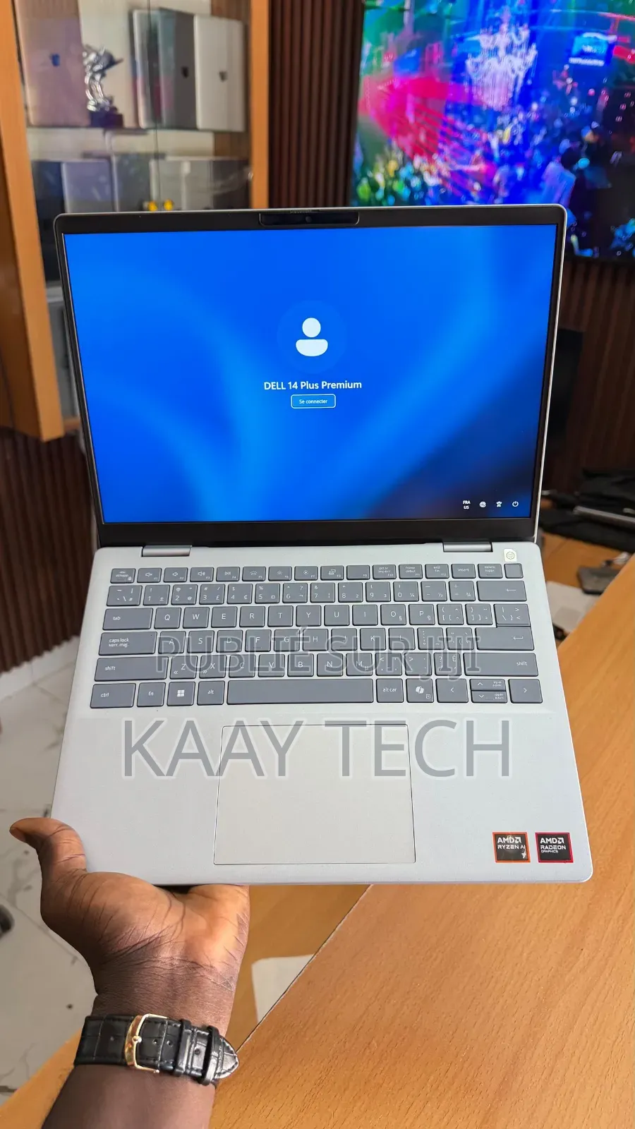 Nouveau Ordinateur portable Dell 14 Premium 16GB AMD Ryzen 7 SSD 512GB