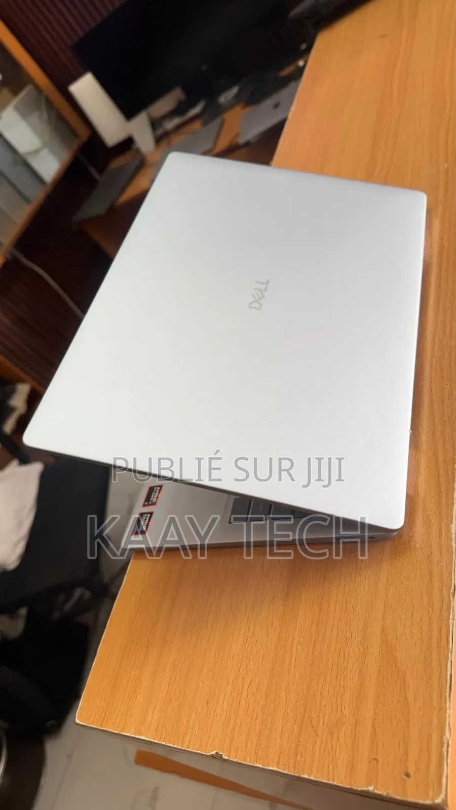 Nouveau Ordinateur portable Dell 14 Premium 16GB AMD Ryzen 7 SSD 512GB