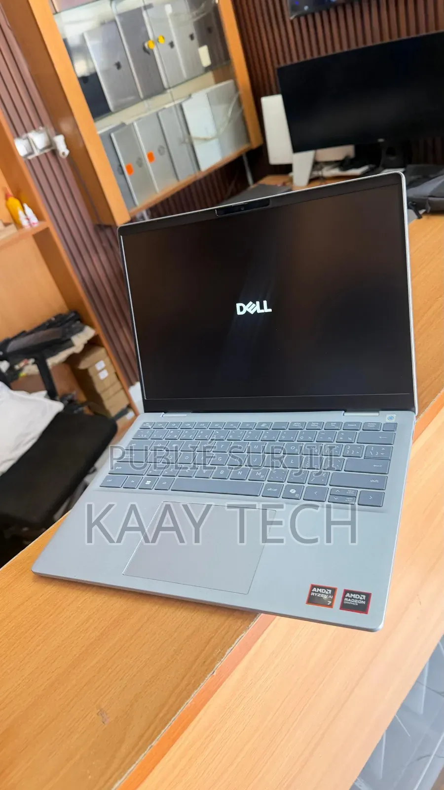 Nouveau Ordinateur portable Dell 14 Premium 16GB AMD Ryzen 7 SSD 512GB