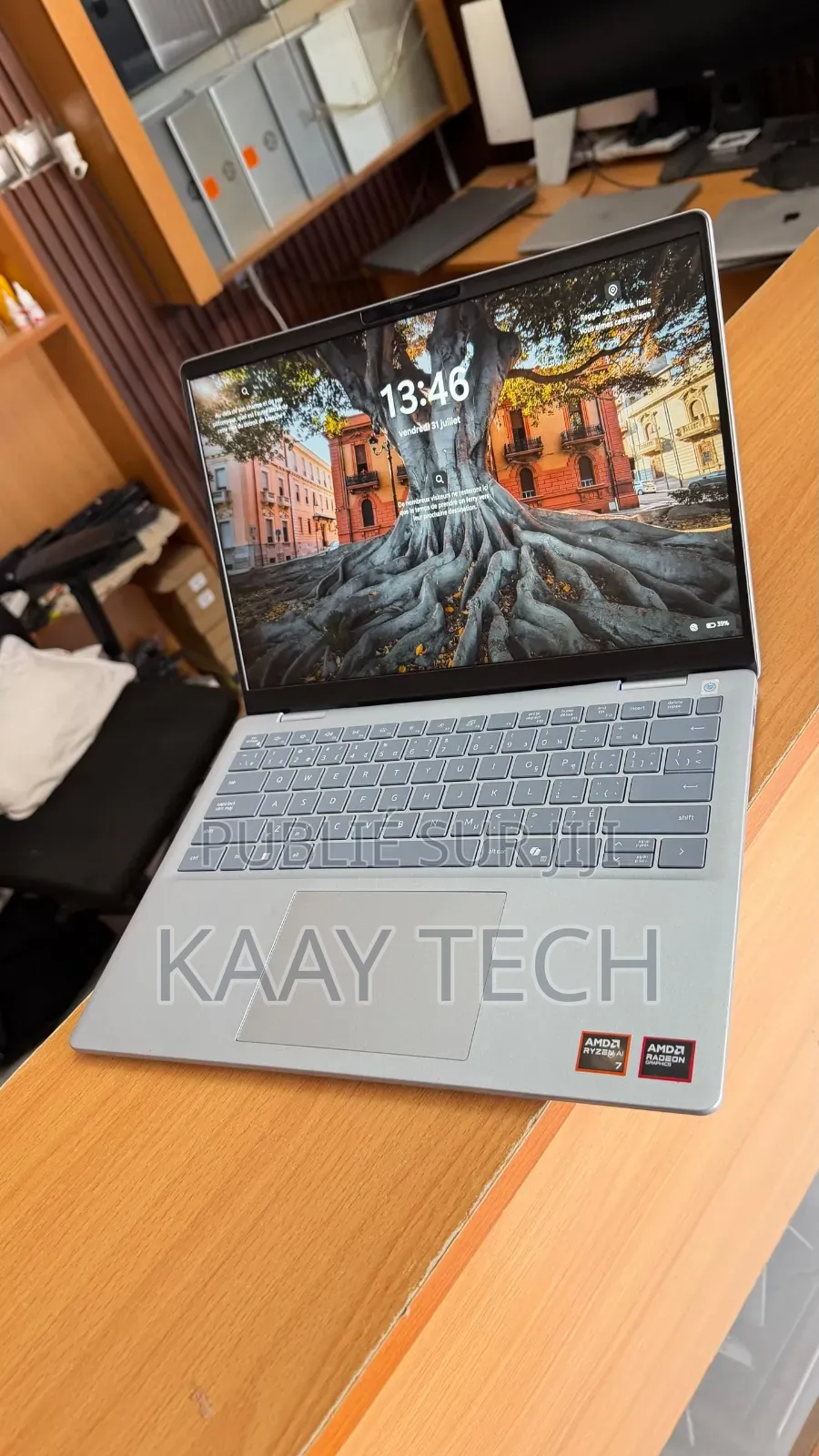 Nouveau Ordinateur portable Dell 14 Premium 16GB AMD Ryzen 7 SSD 512GB