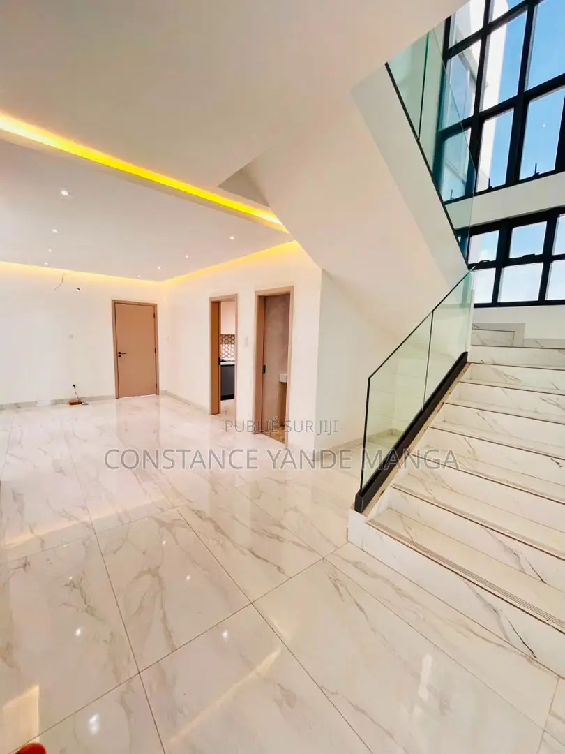 4chbre Appartement dans La Signature, Yoff à Vendre