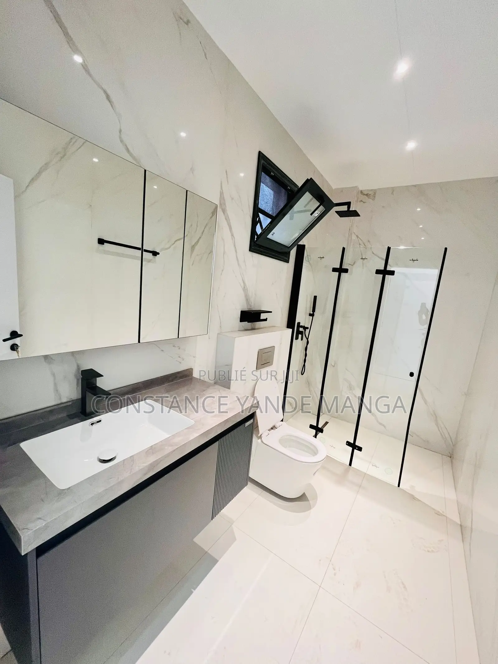 4chbre Appartement dans La Signature, Yoff à Vendre