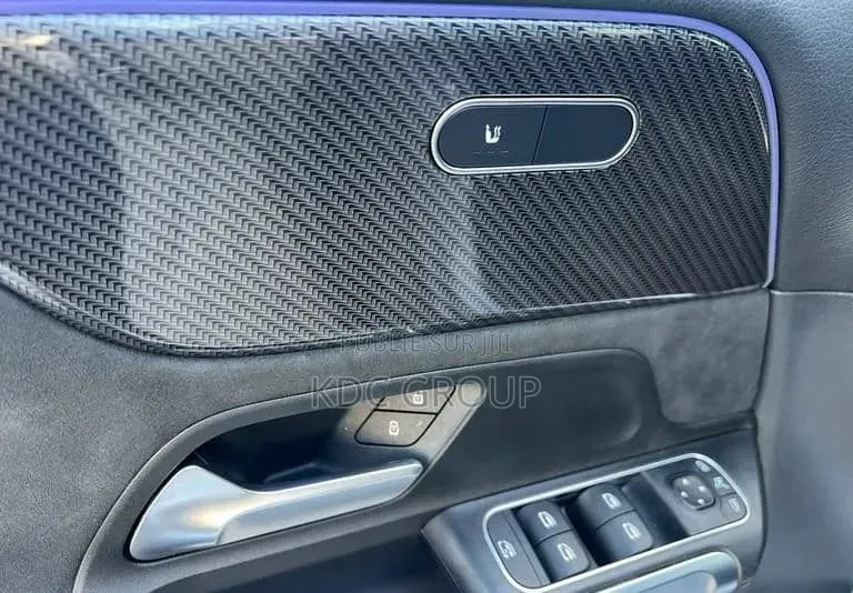 Mercedes-Benz GLB-Class 2022 Gris