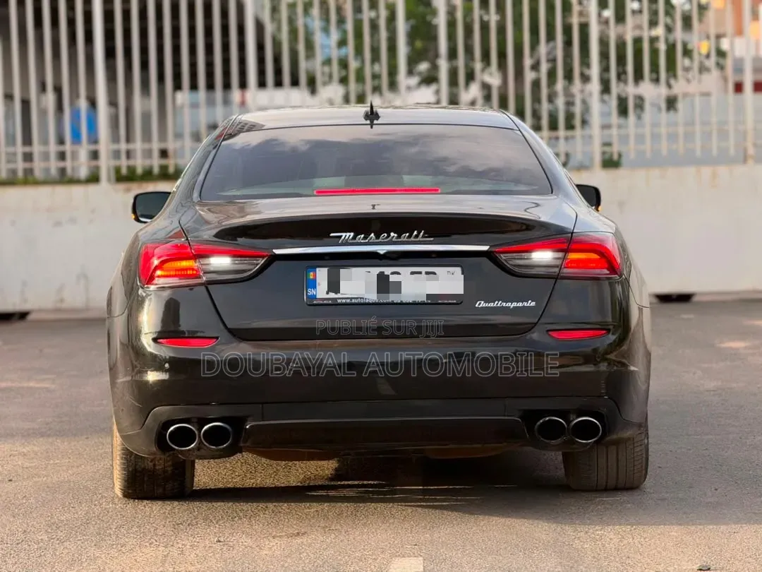Maserati Quattroporte 2015 Noir Mat