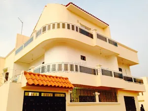 4chbre Villa dans Saly, Thiès Sud à Vendre