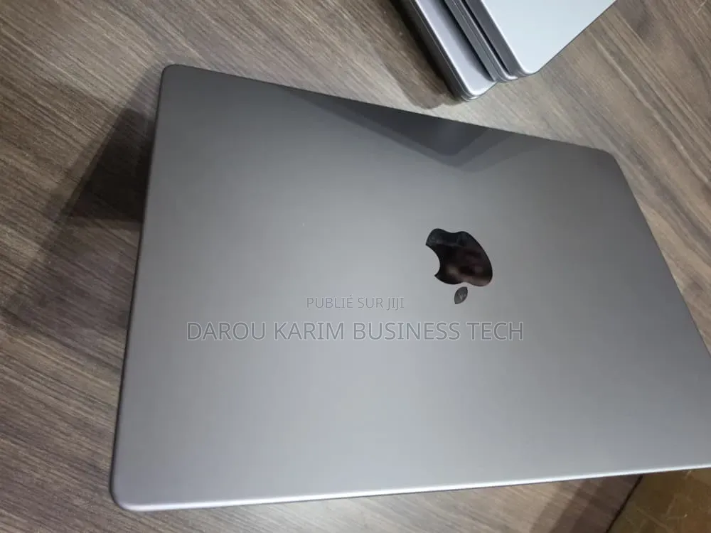 Nouveau Apple MacBook Pro 2021 M1 16GB Apple M1 Pro SSD 512GB