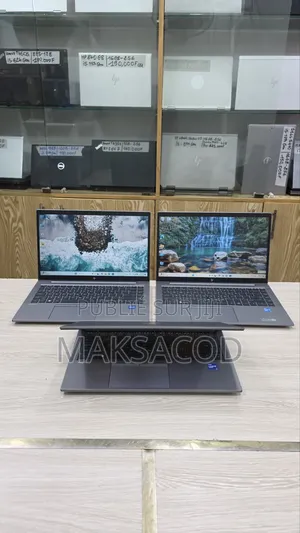Ordinateur portable HP ZBook Firefly 14 G7 16GB Intel Core i5 SSD 256GB