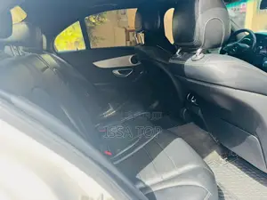Mercedes-Benz C300 2015 Blanc