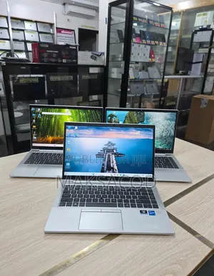 Ordinateur portable HP EliteBook 840 G8 16GB Intel Core i5 SSD 256GB