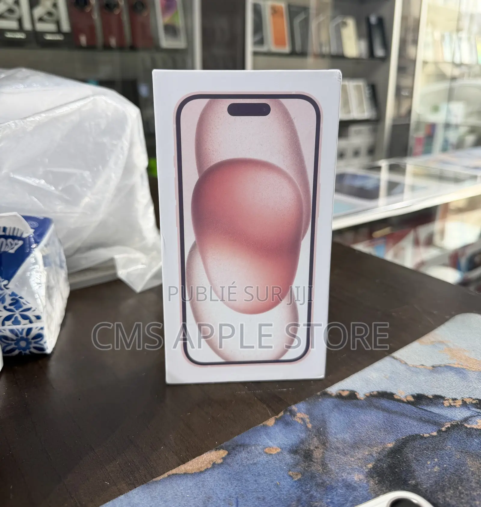 Nouveau Apple iPhone 15 Plus 256 GB Rose