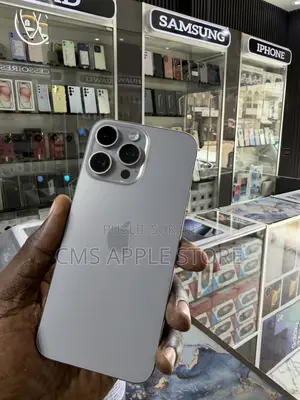 Apple iPhone 15 Pro Max 256 GB Gris