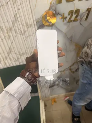 Nouveau Apple iPhone 14 Plus 128 GB Violet