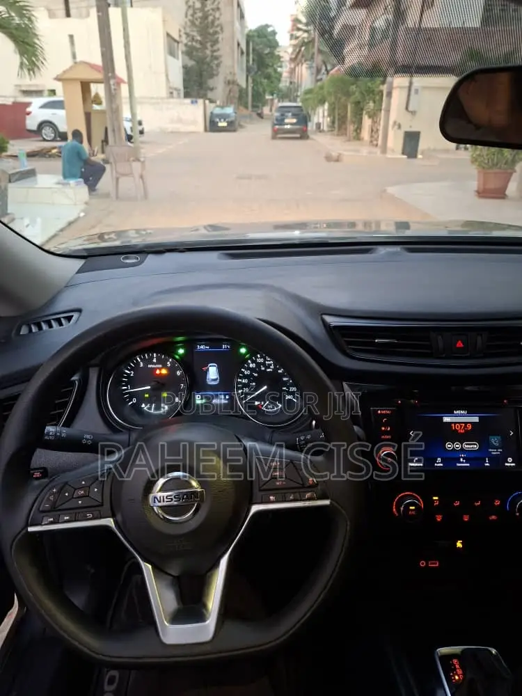Nissan Rogue SV AWD 2019 Gris