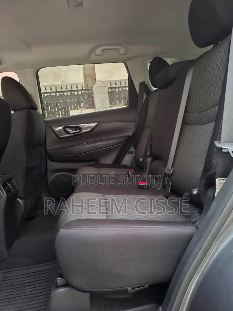 Nissan Rogue SV AWD 2019 Gris