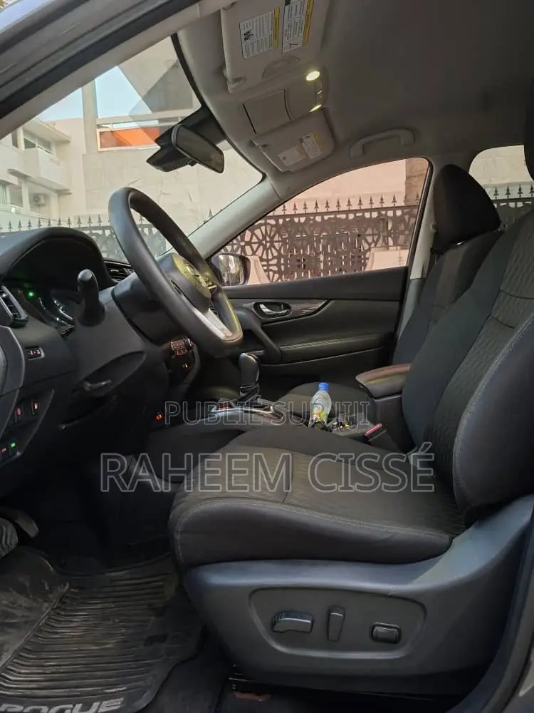 Nissan Rogue SV AWD 2019 Gris
