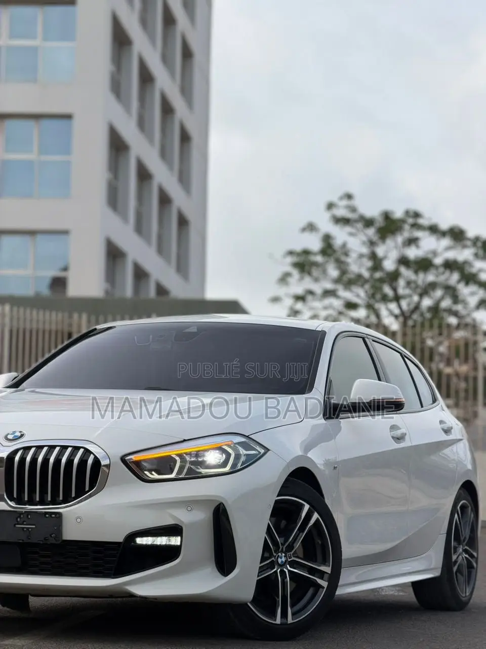 BMW 120i 2022 Blanc
