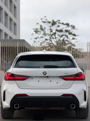 BMW 120i 2022 Blanc