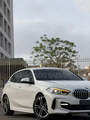 BMW 120i 2022 Blanc