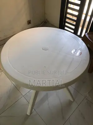Table Blanche en Plastic