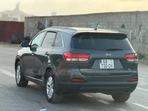 Kia Sorento 4dr SUV 2016 Gris