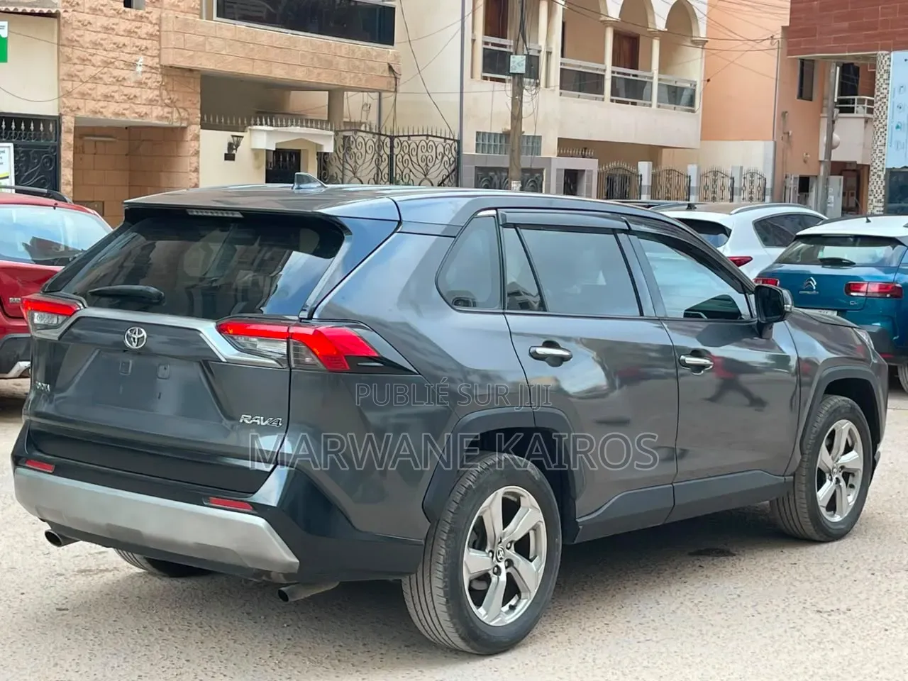 Toyota RAV4 2020 Gris