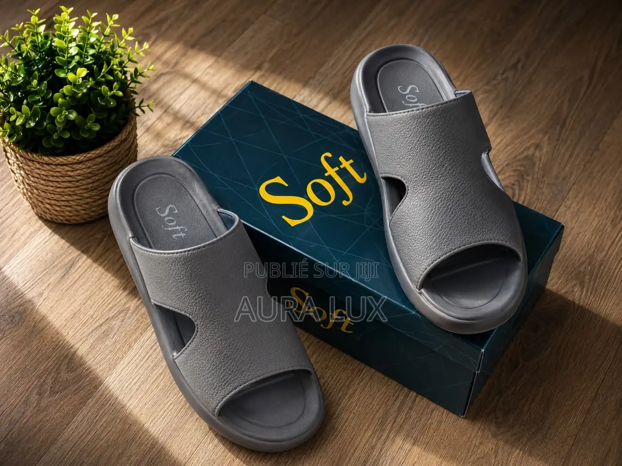 Plusieurs Modèles De Sandale Orthopédique Disponible