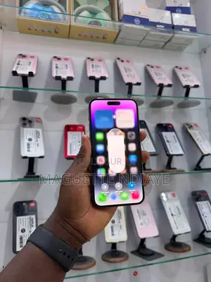 Nouveau Apple iPhone 14 Pro Max 128 GB Violet