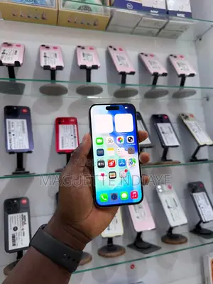 Nouveau Apple iPhone 15 Pro 256 GB Gris