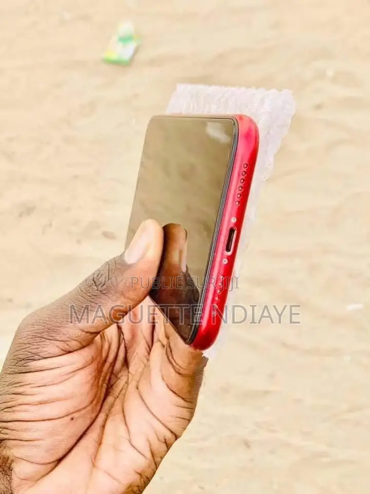 Nouveau Apple iPhone XR 256 GB Rouge