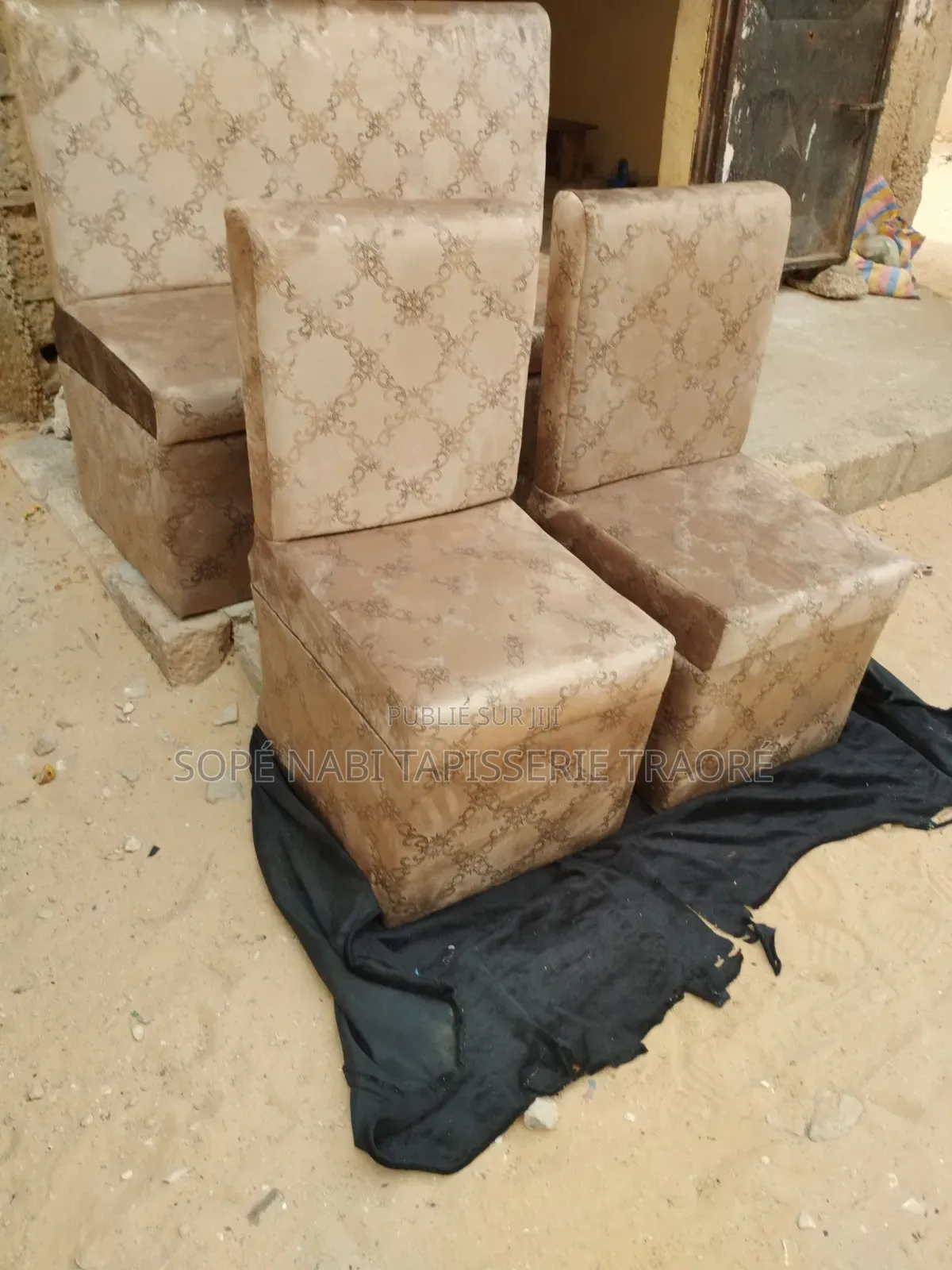Salon a Vendre