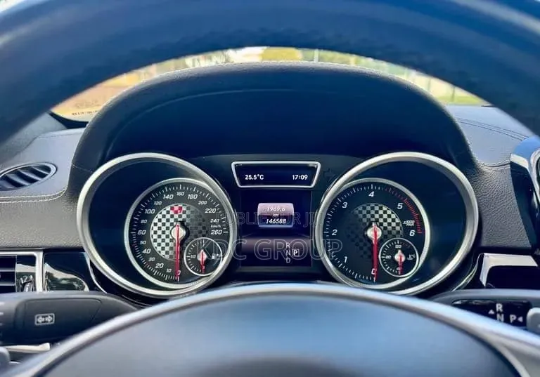 Mercedes-Benz GLE-Class 2017 Bleu