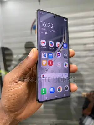 Nouveau Tecno Camon 40 Pro 5G 256 GB Gris
