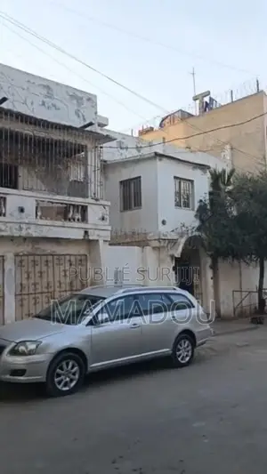 3chbre Villa dans Kane Cervice, HLM à Vendre