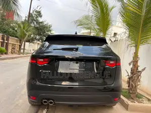 Jaguar E-Pace 2018 Noir