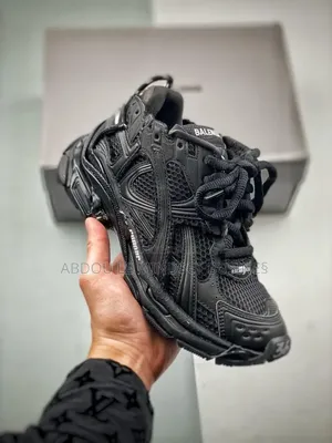 Balenciaga Runner Gris Full Black Disponible