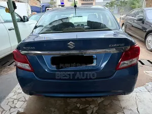 Suzuki Dzire 2018 Bleu