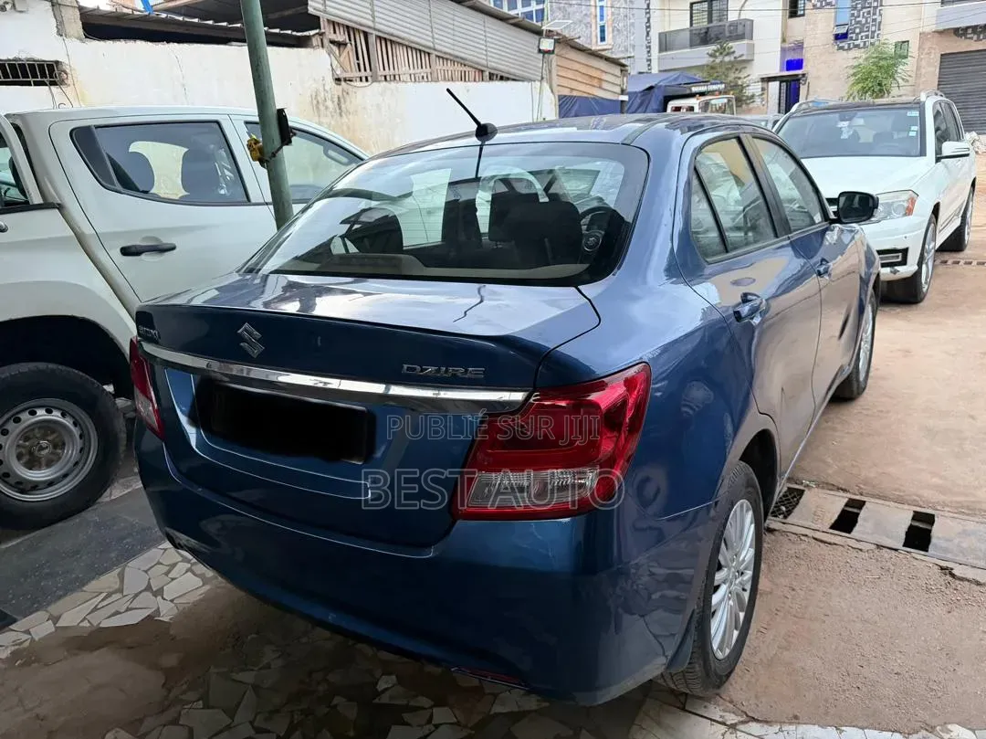 Suzuki Dzire 2018 Bleu