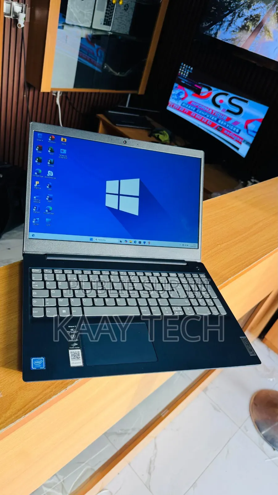 Nouveau Lenovo Ideapad 3 4GB Intel Celeron SSD 256GB