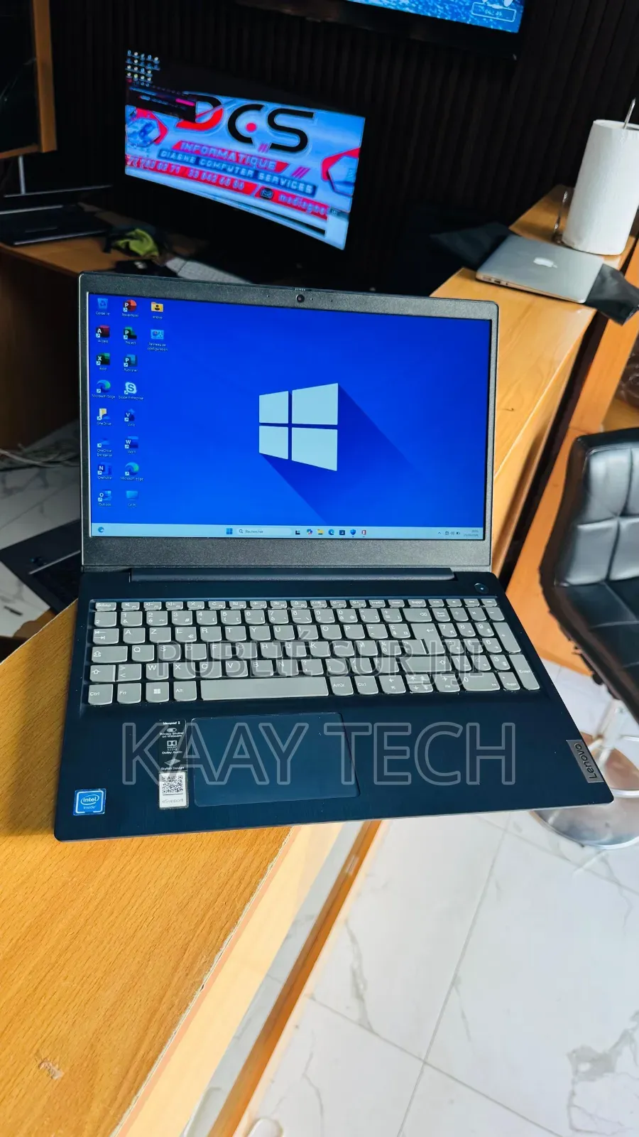 Nouveau Lenovo Ideapad 3 4GB Intel Celeron SSD 256GB
