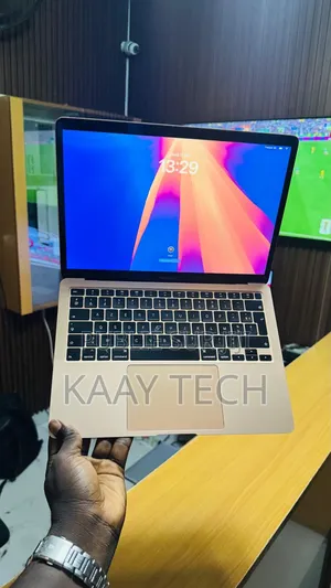 Ordinateur portable Apple MacBook Air 2020 8GB Intel Core i5 SSD 512GB