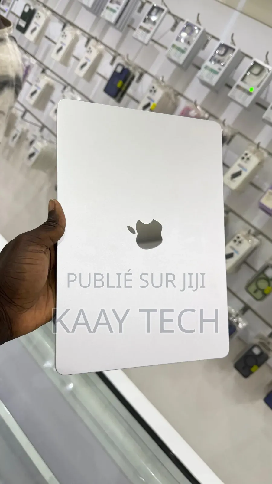 Nouveau Apple MacBook Air 2025 M4 16GB Apple M4 SSD 512GB