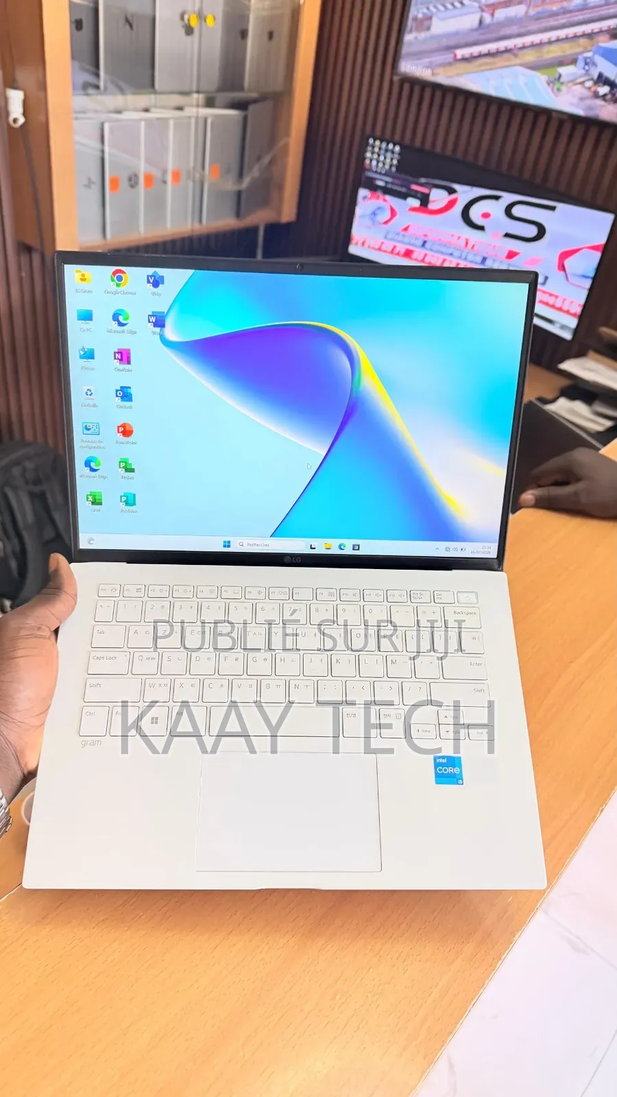 Nouveau Ordinateur portable LG Gram 14 8GB Intel Core i5 SSD 256GB