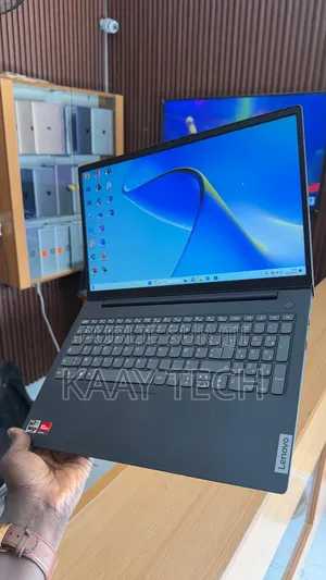 Ordinateur portable Lenovo Ideapad V14 IGL 8GB AMD Ryzen 3 SSD 512GB